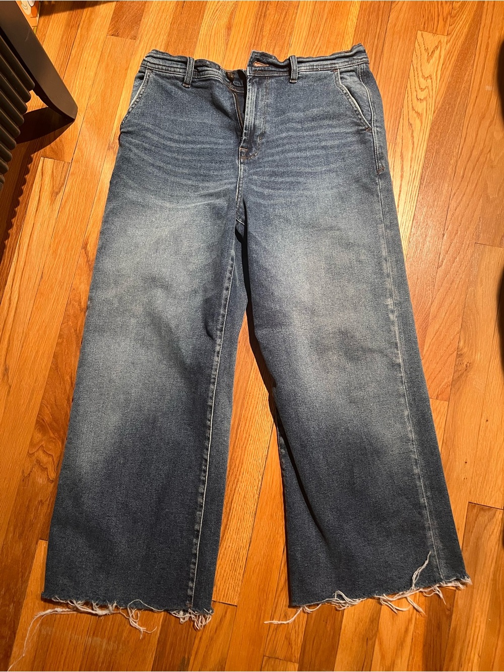 Kensie Wide-Leg Jeans in Faded Indigo Blue